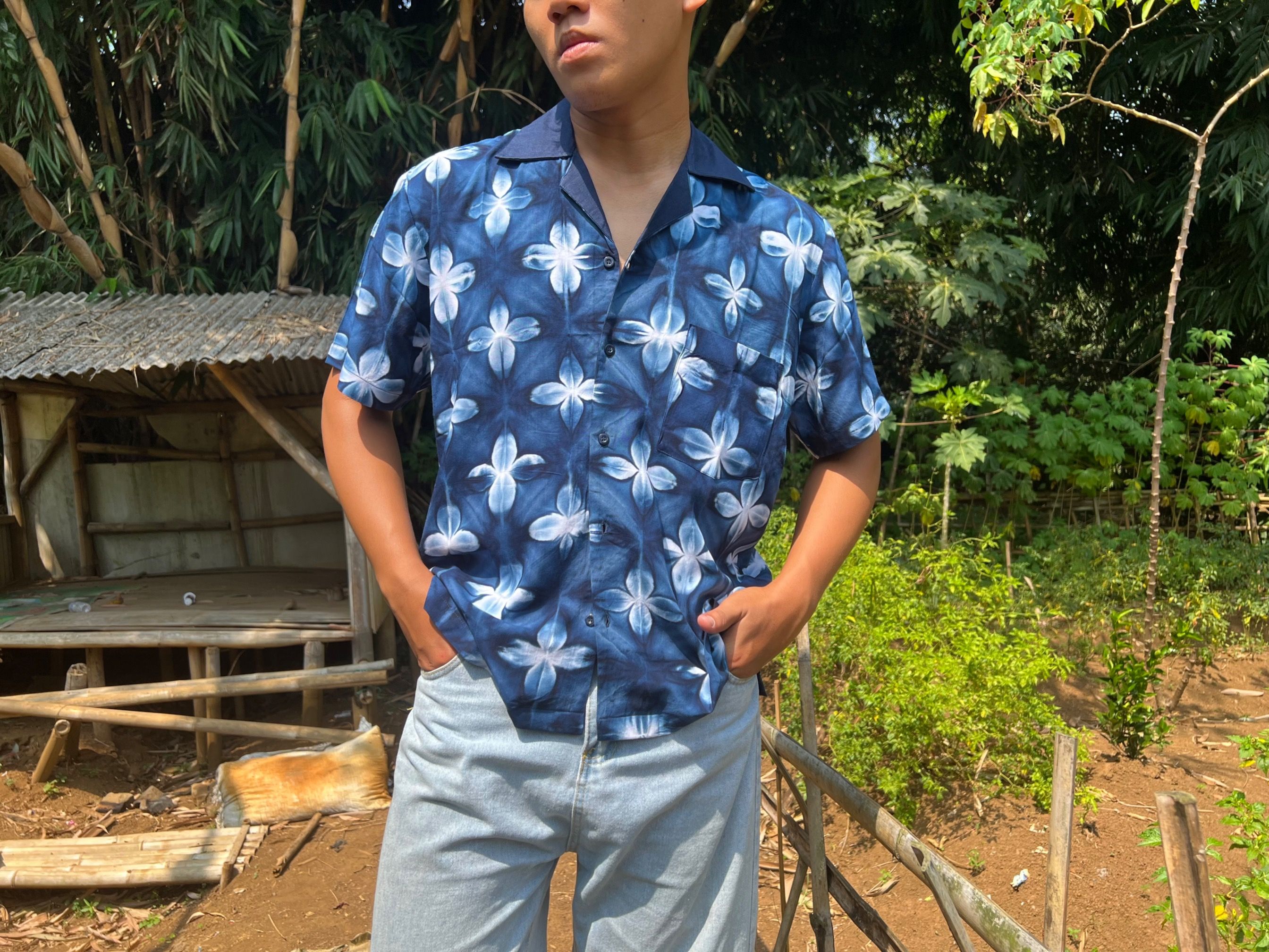 BOOLAO Kemeja Kaleidoscope Kawung Biru (Kemeja Bowling Shirt)