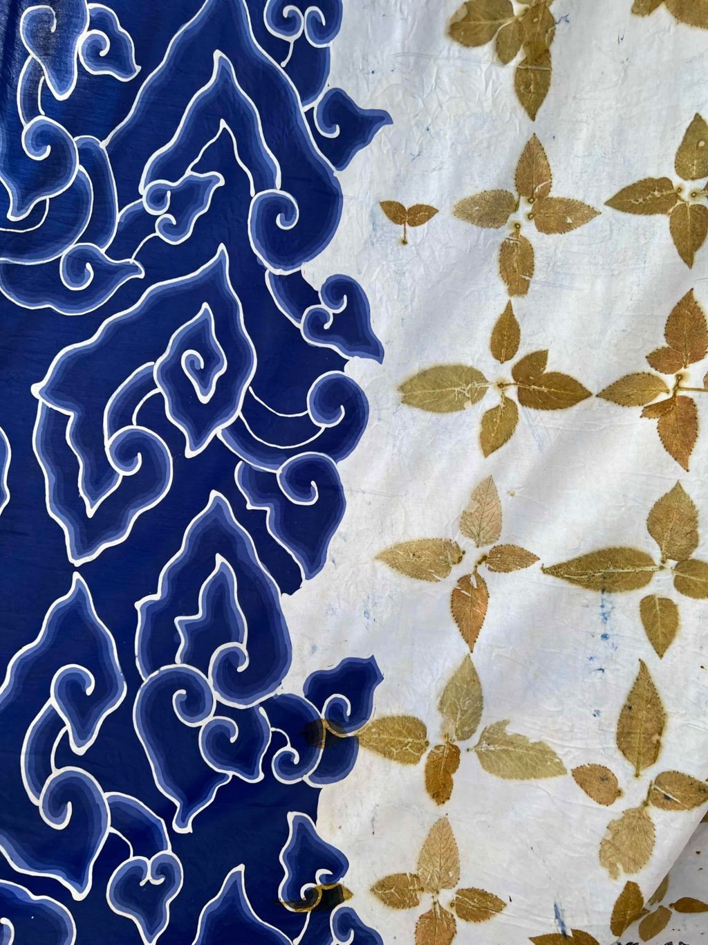 BOOLAO Textiles Batik on Nature Print