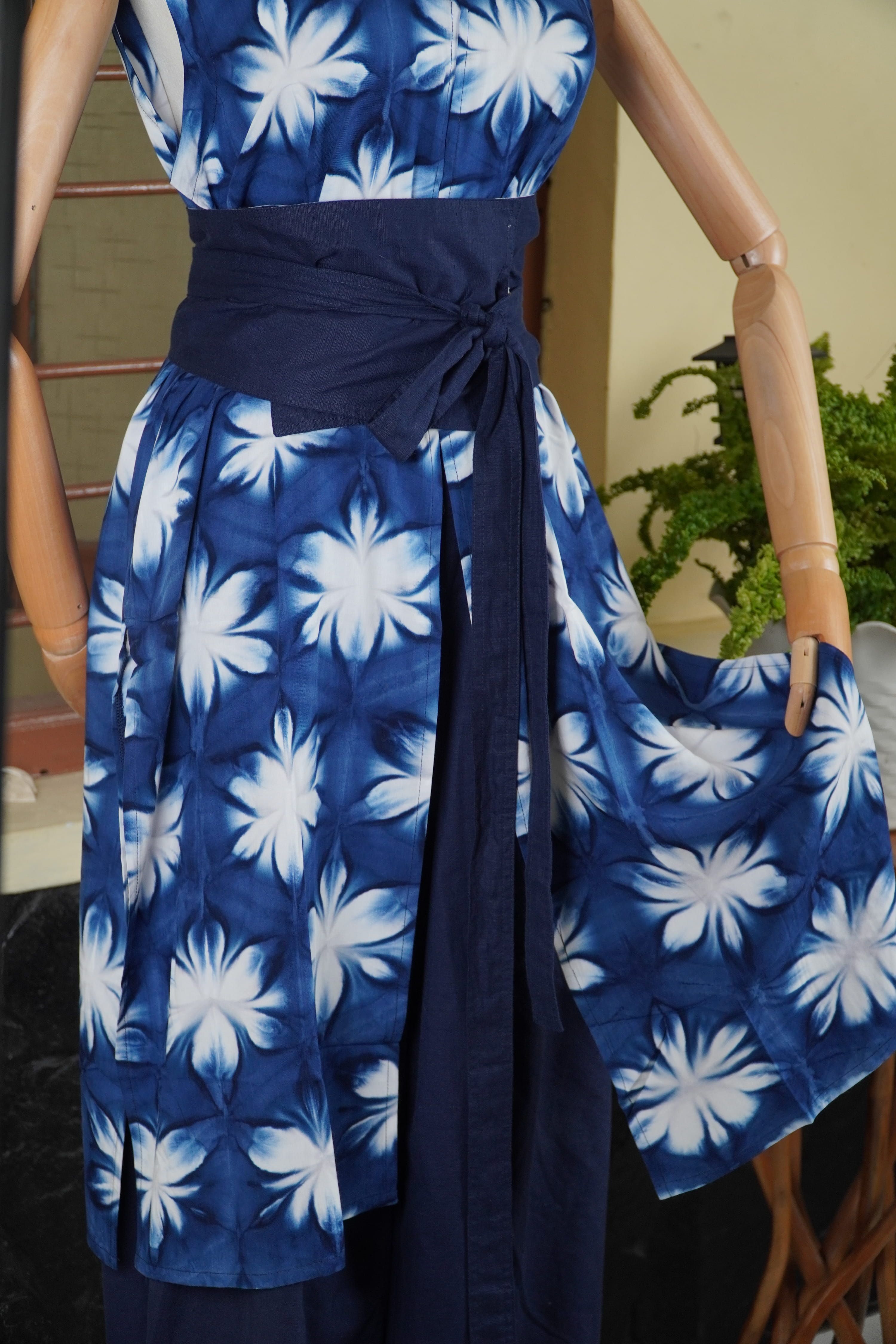BOOLAO Outer Sleeveless Snowflakes Navy (Outer Panjang)