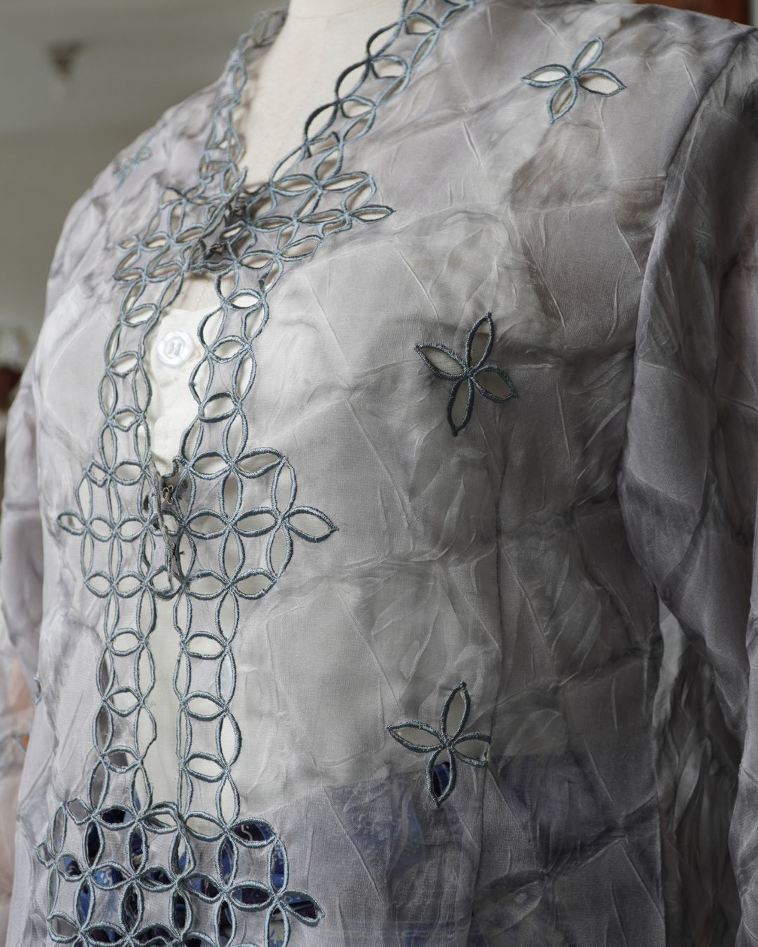 BOOLAO Kebaya Seribu Kawung - Grey