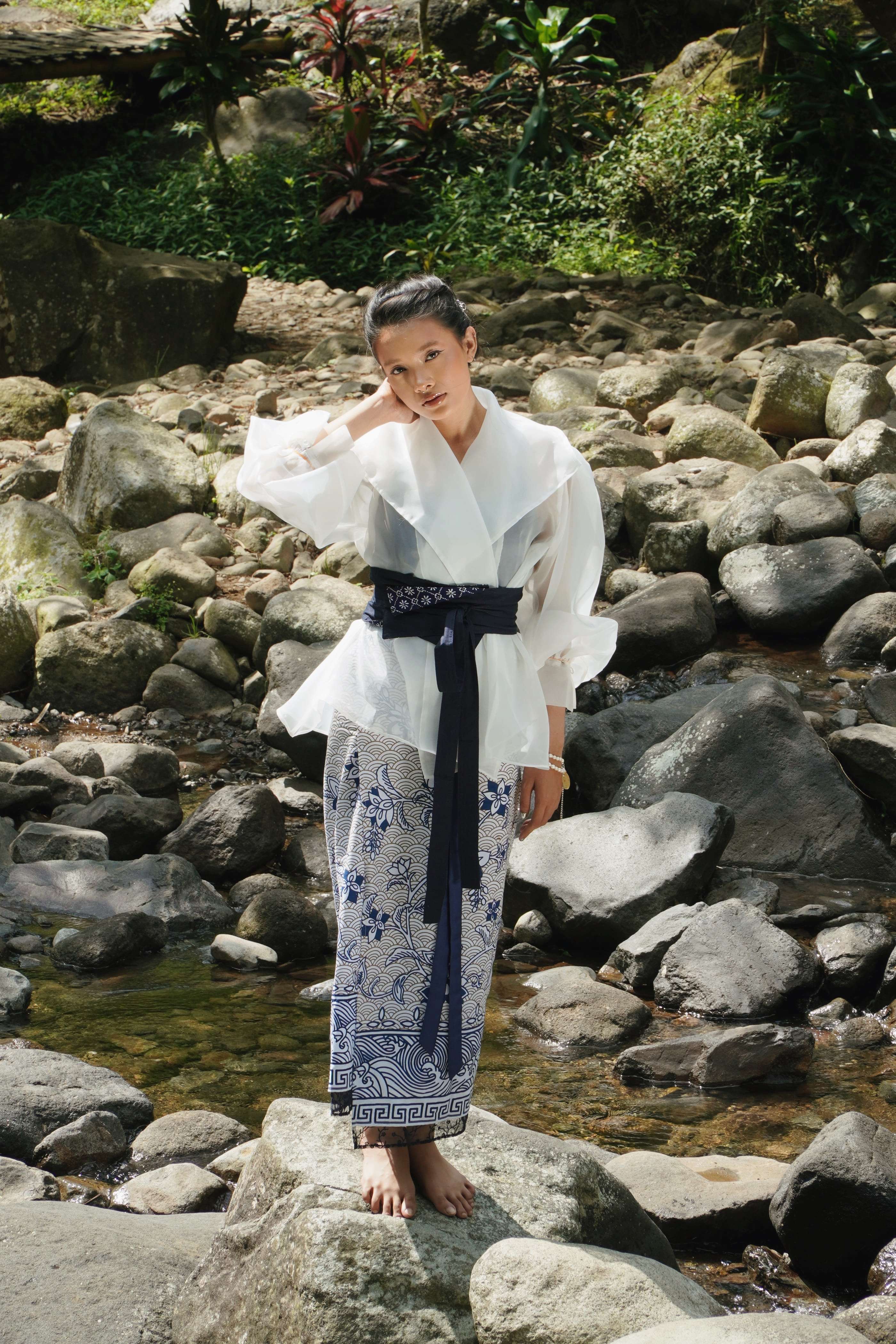 BOOLAO Saroong Porcelain Batik Wrap Skirt (Rok Lilit Batik)