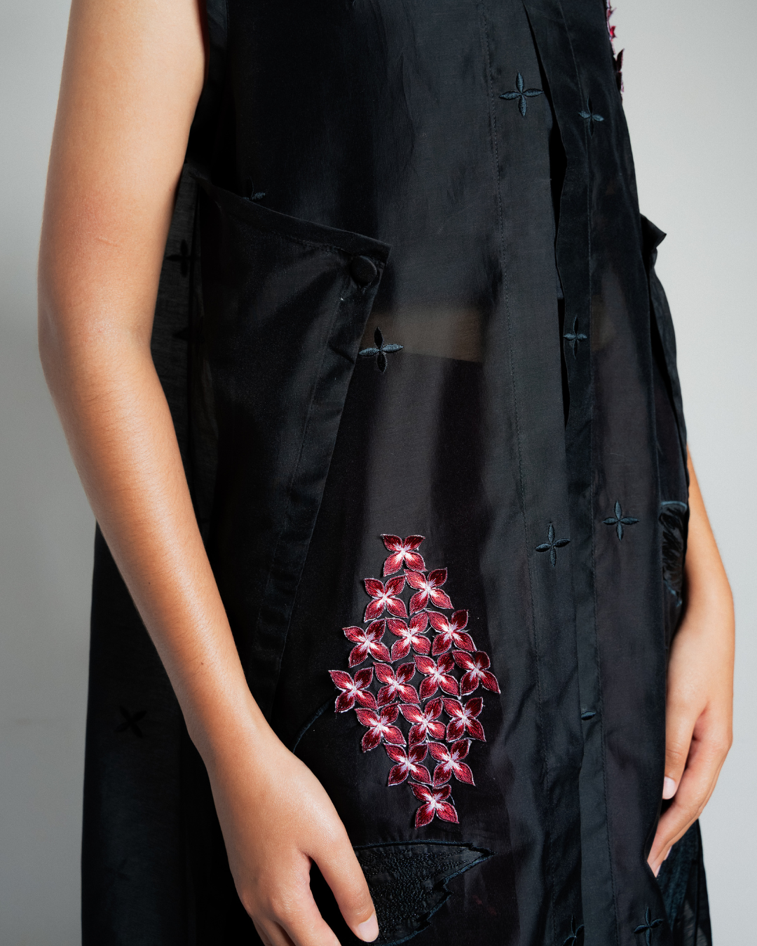 BOOLAO Outer Geranium Flower Sleeveless