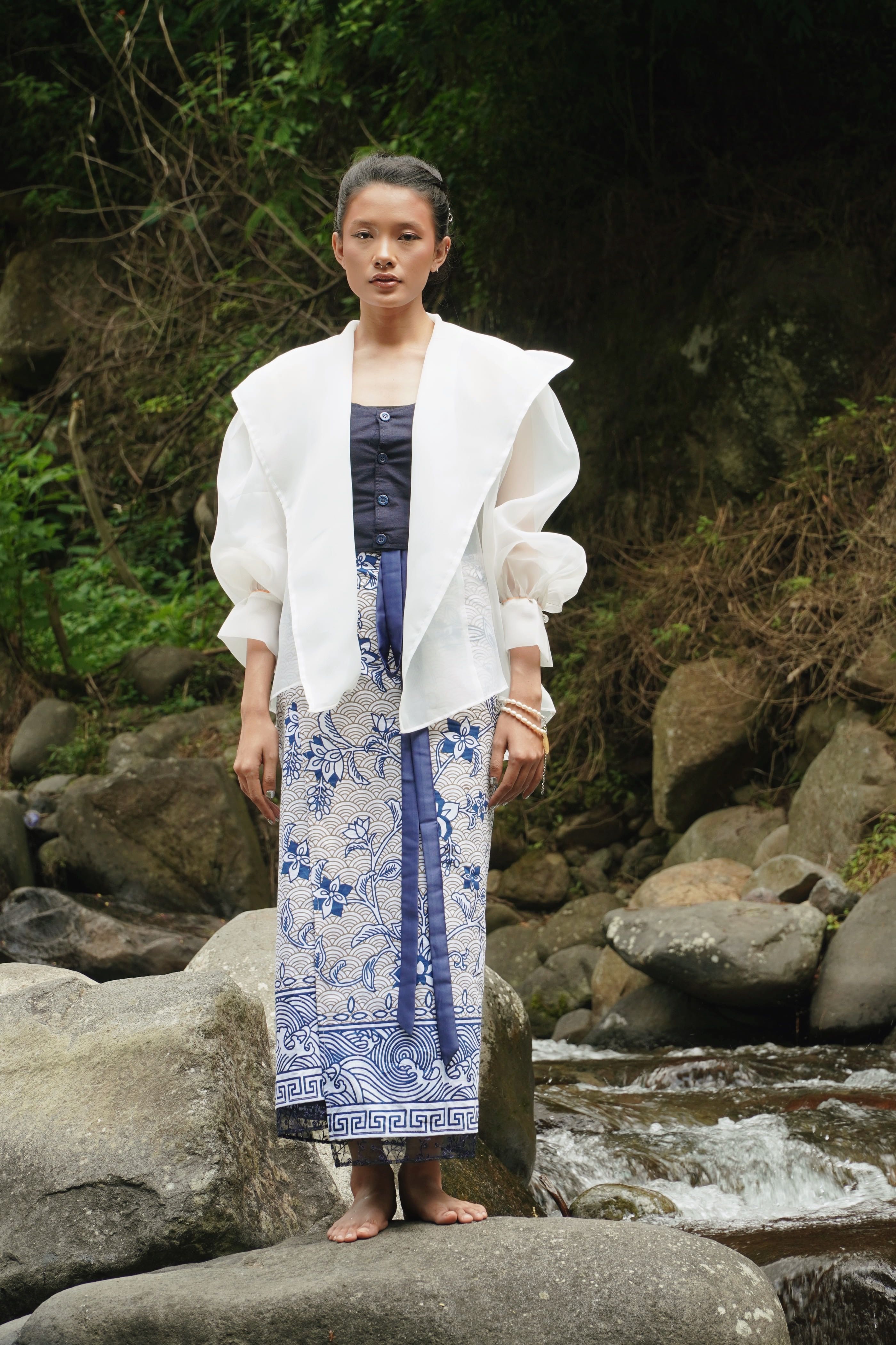 BOOLAO Saroong Porcelain Batik Wrap Skirt (Rok Lilit Batik)