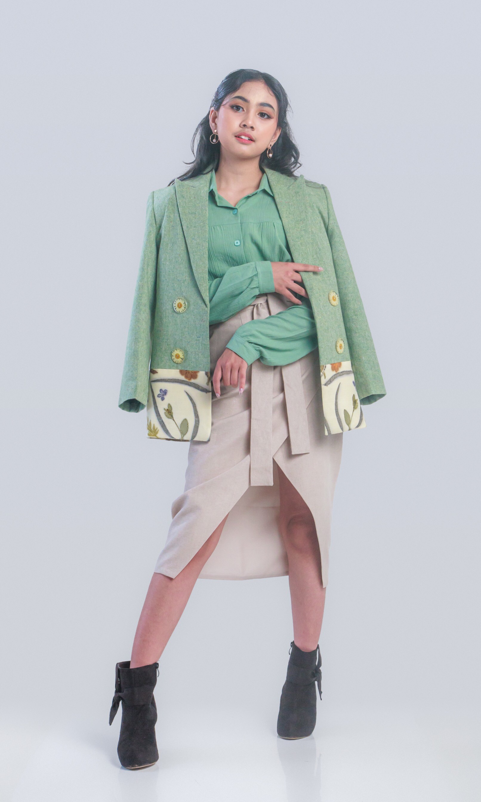 BOOLAO Two Tone Blazer Botanical with Ecoprint
