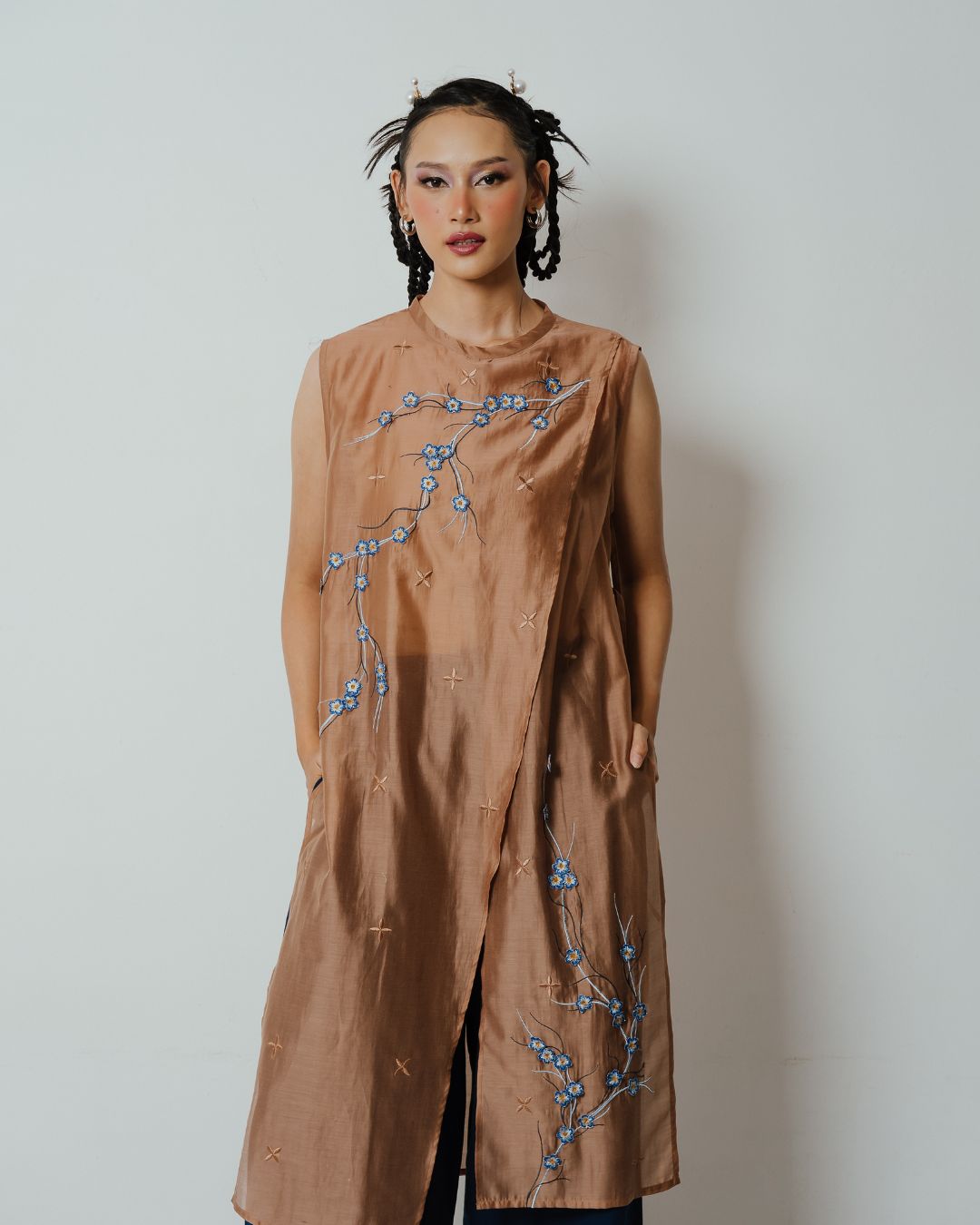 BOOLAO Long Vest Sakura 3D Embroidery - Brown