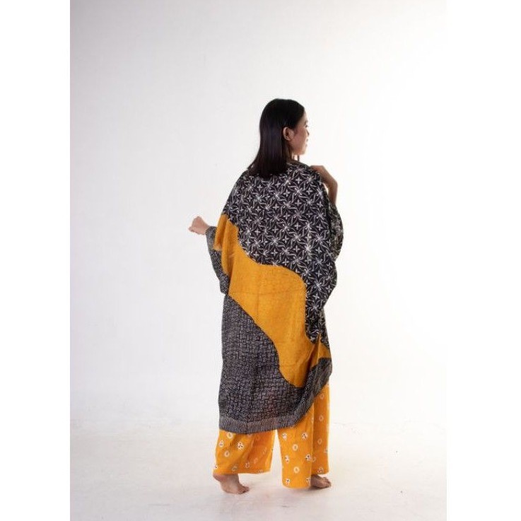 BOOLAO Outer Scarves Citarum - Kuning