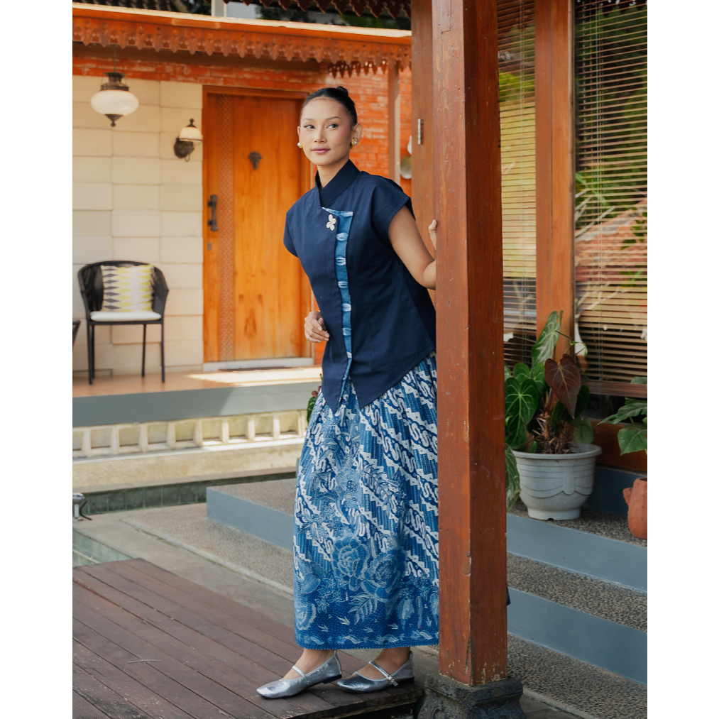 Janggan Linen Sleeveless Shibori on Navy