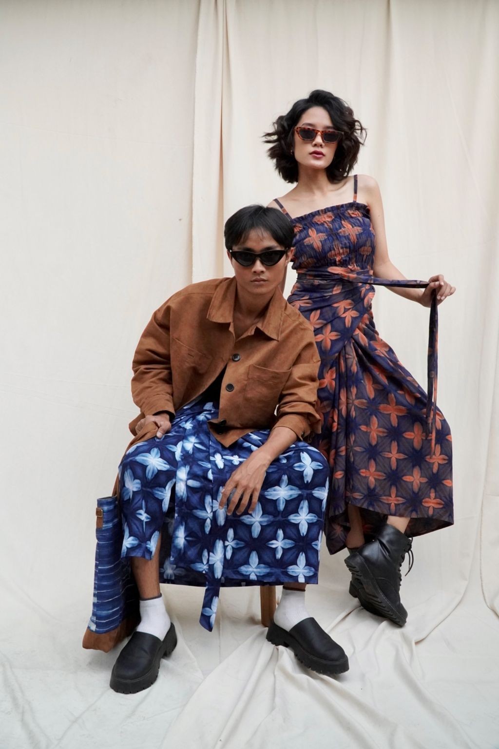 BOOLAO Kemben + Rok ikat Kaleidoscope (Setelan Tank Top dan Wrap Skirt)