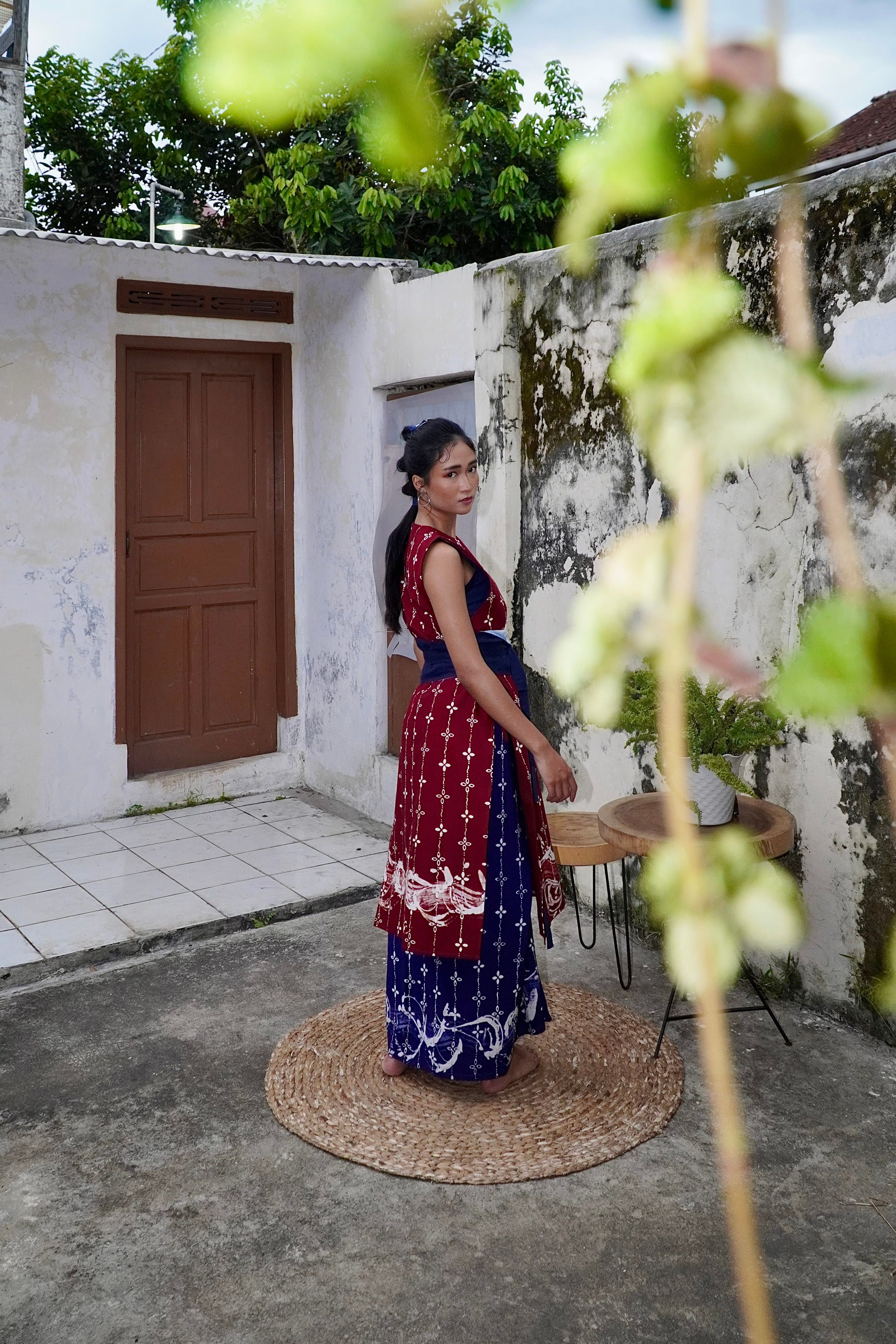 BOOLAO Kumeli Vest Maroon (Rompi Outer Batik Kawung) - Merah Marun
