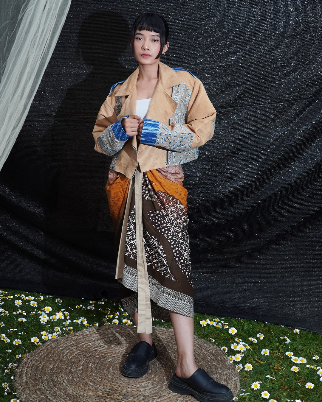 BOOLAO Ginza Jacket Suede Tjiwaringin - Beige