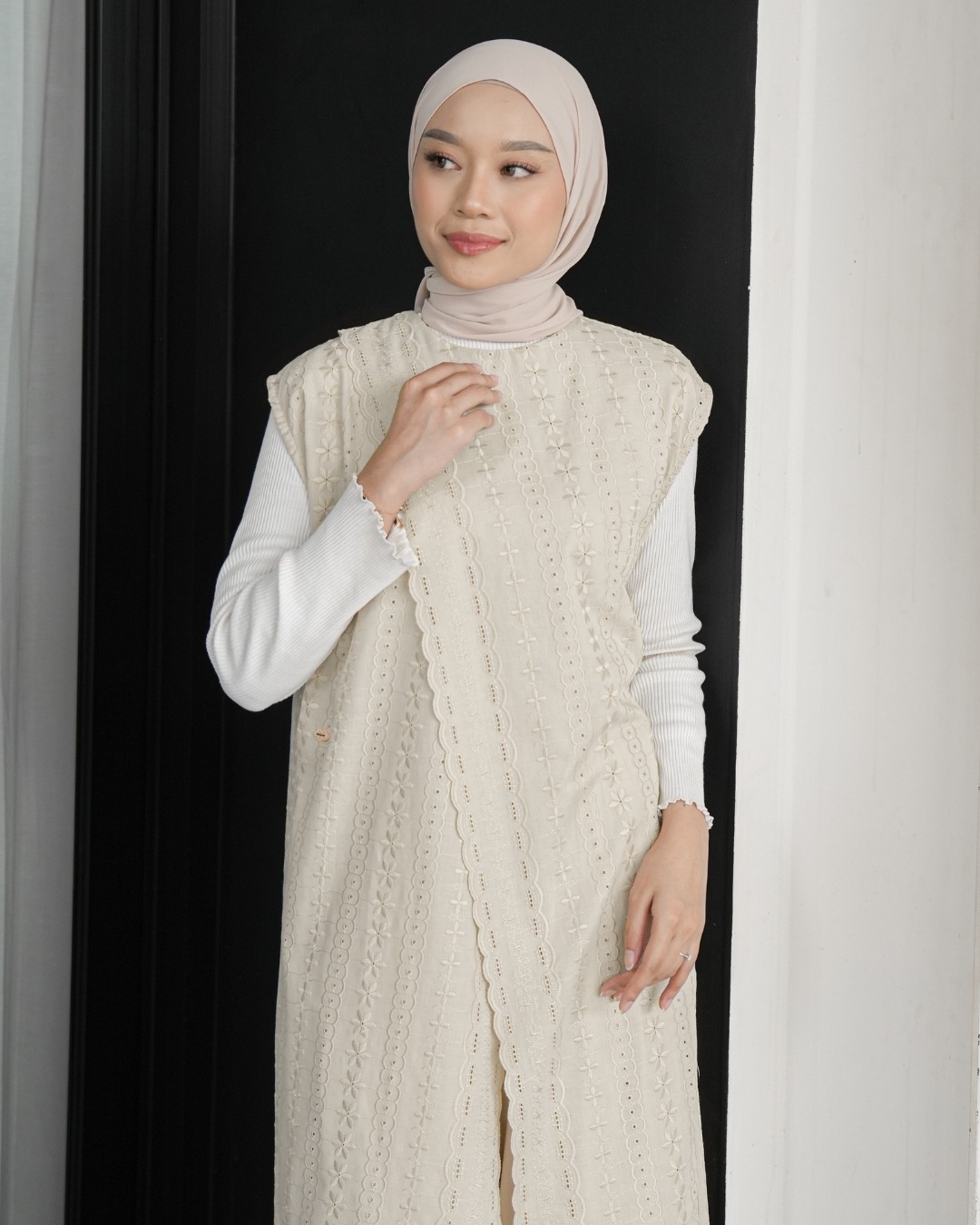 Nirmala Vest