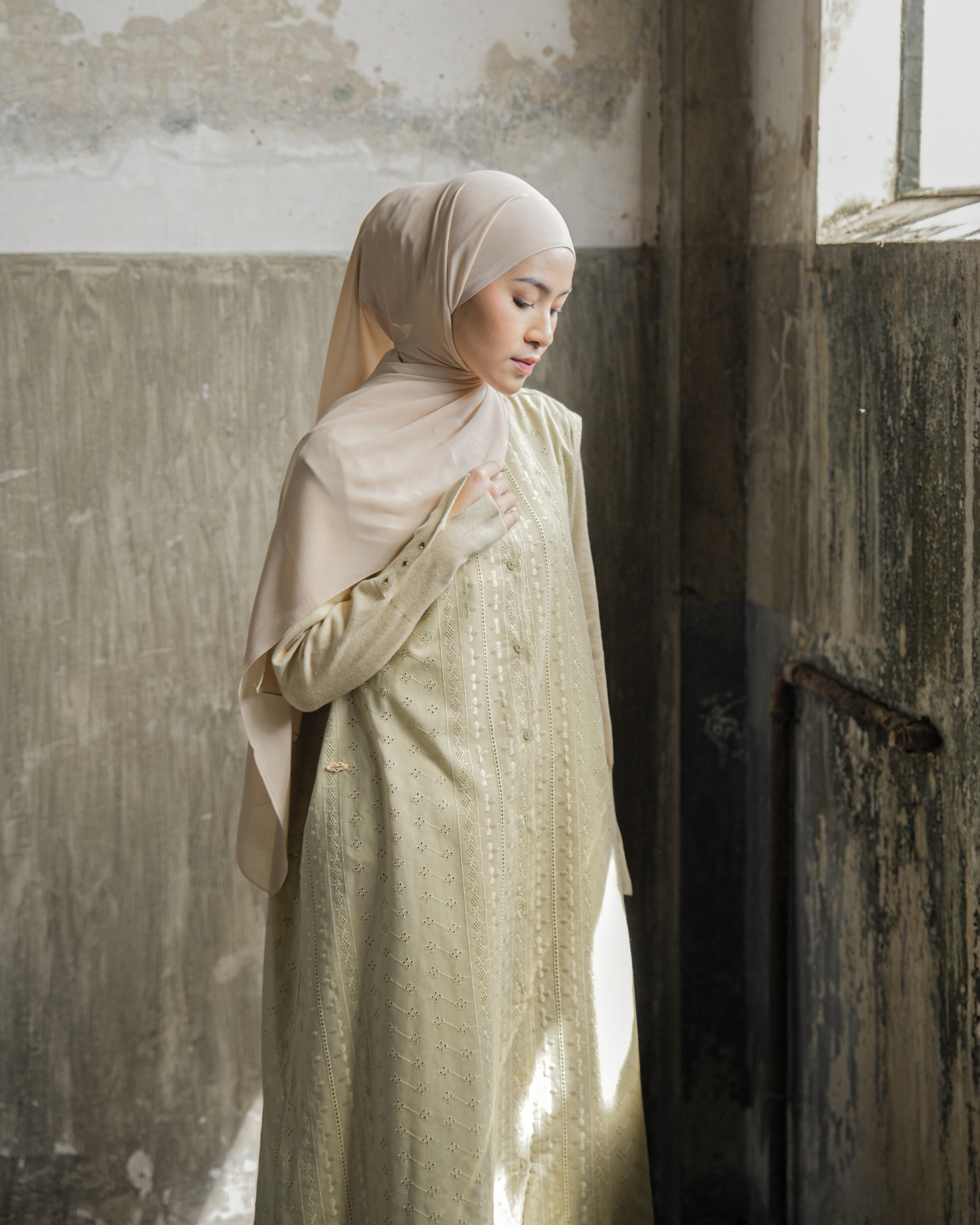 Aziza Vest