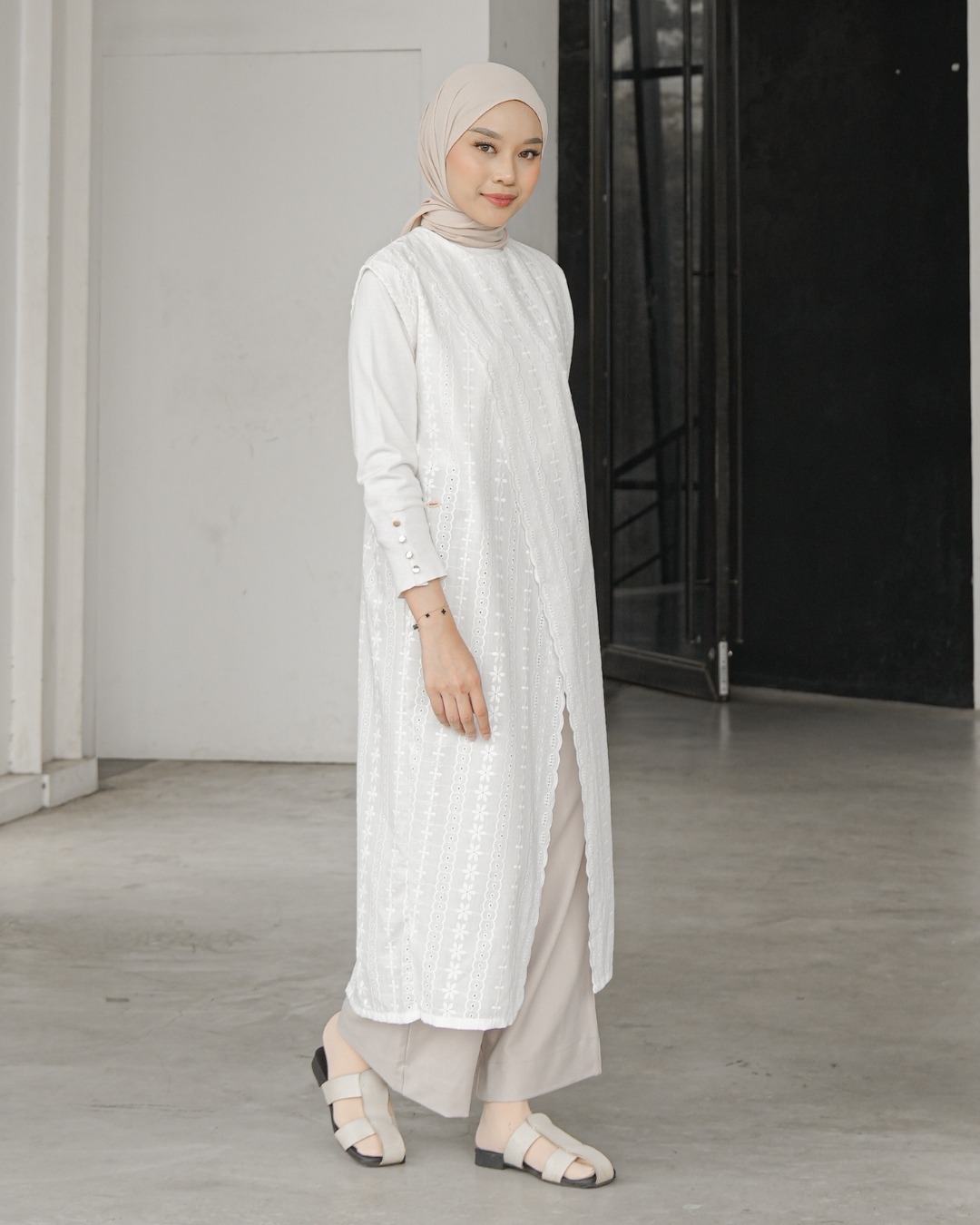Nirmala Vest