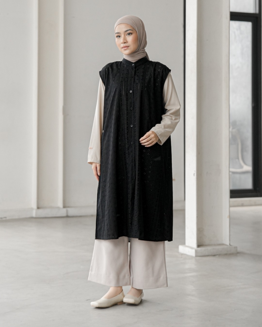Aziza Vest
