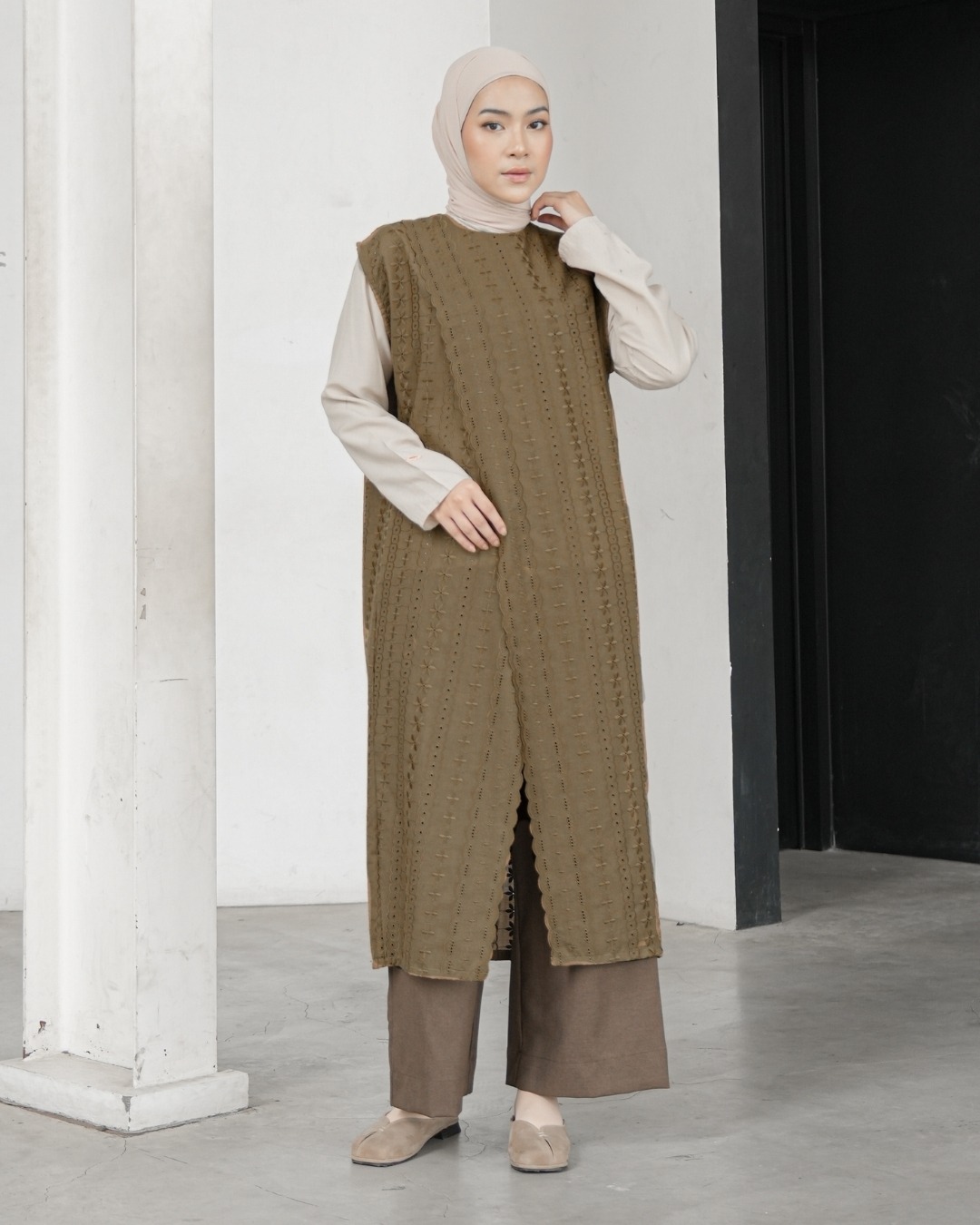 Nirmala Vest
