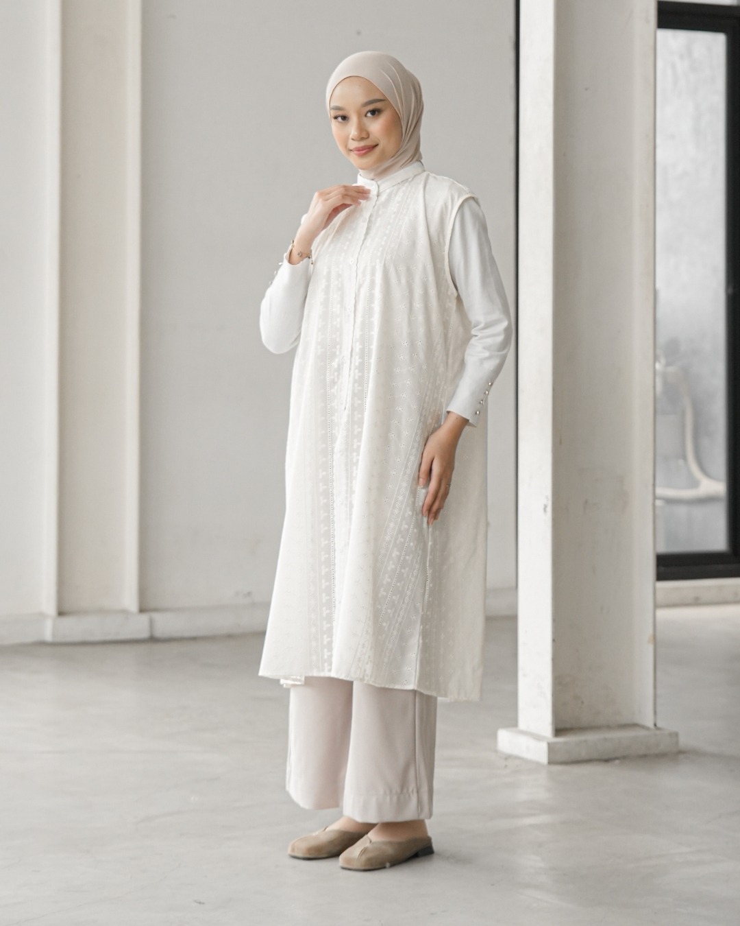 Aziza Vest