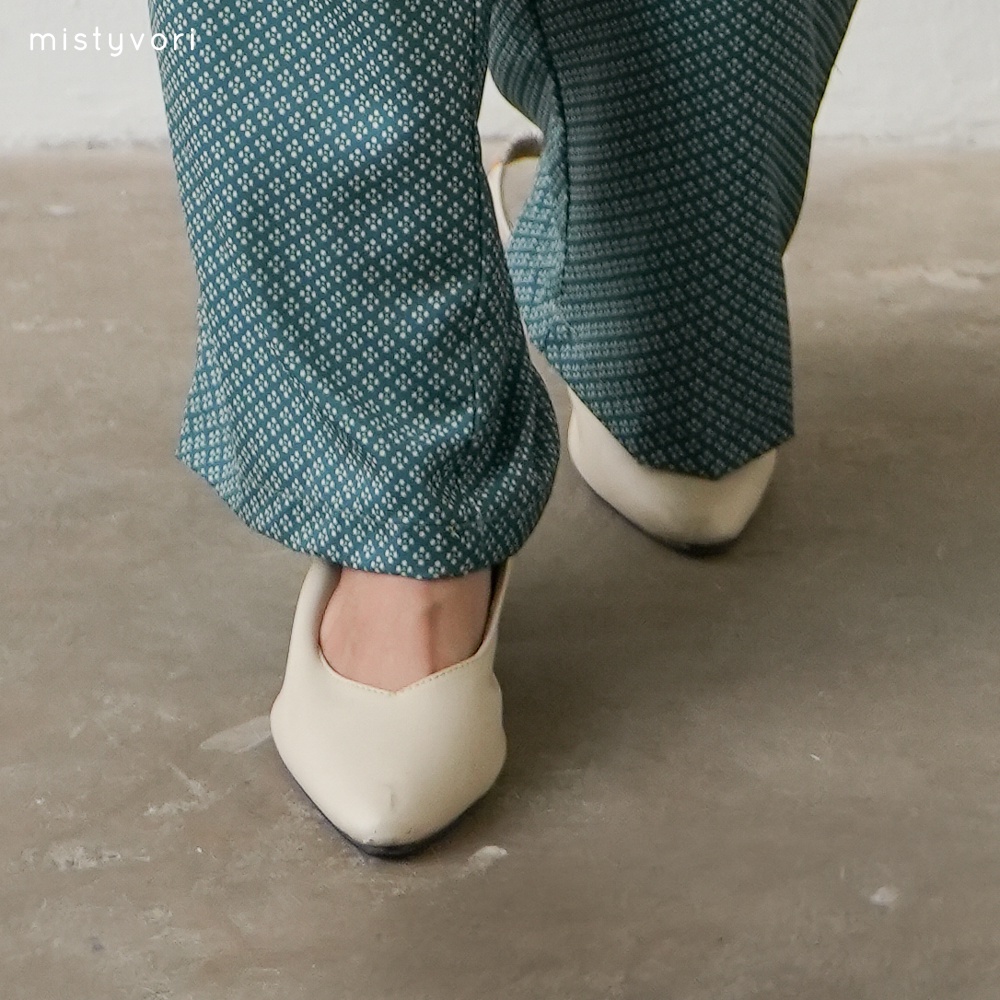 Gauri Pants