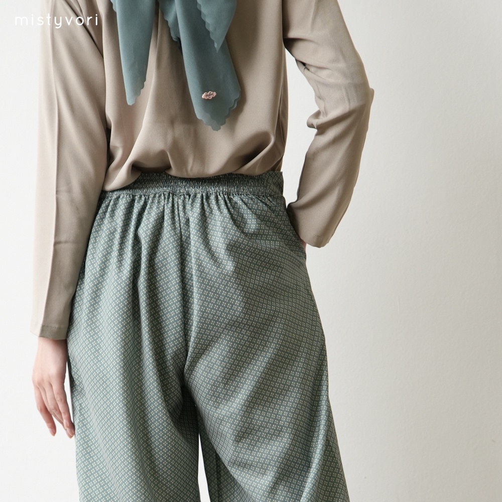 Gauri Pants