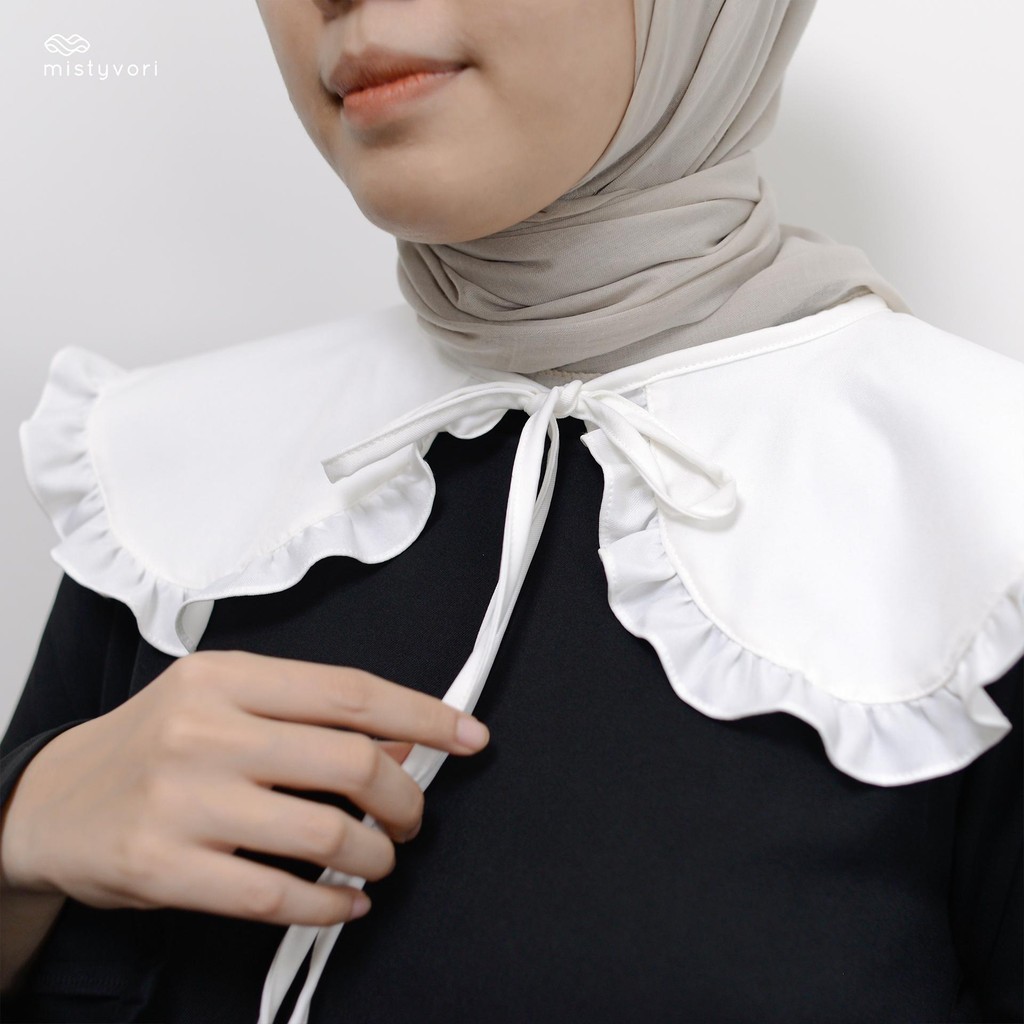 Peggy Fake Collar