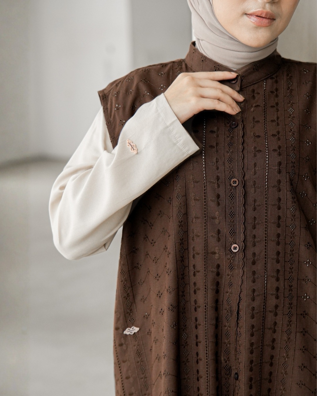 Aziza Vest