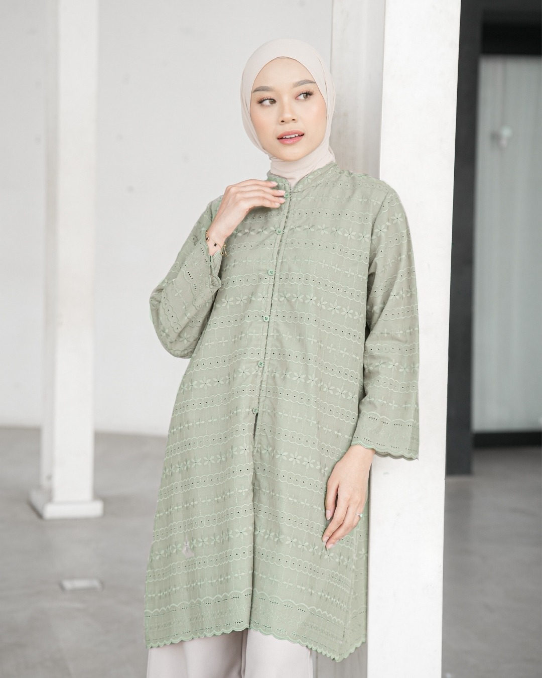 Nirmala Tunik