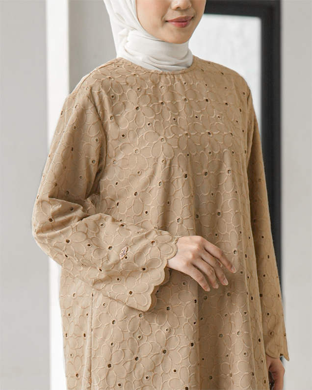Aruna Tunik