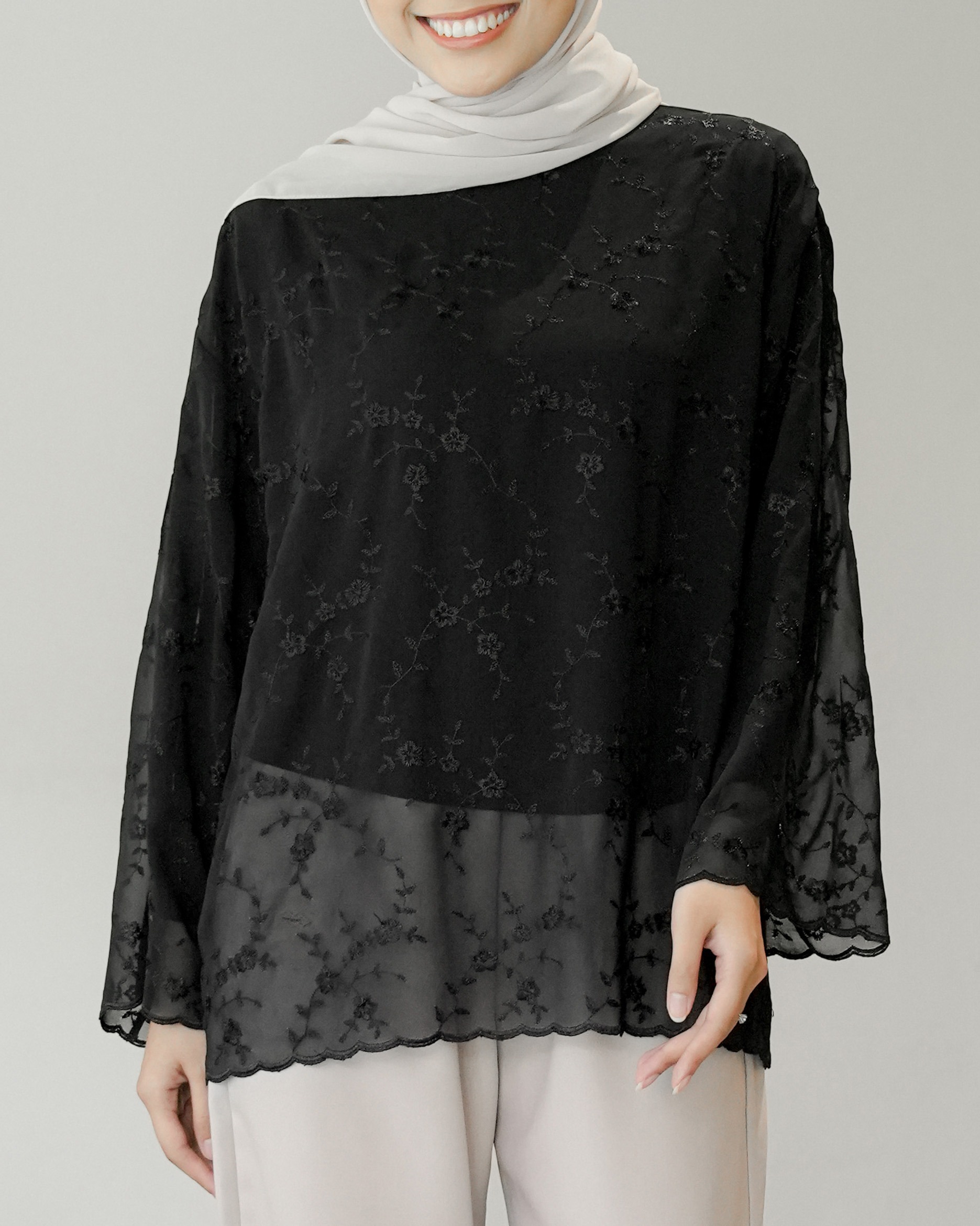 Runi Blouse