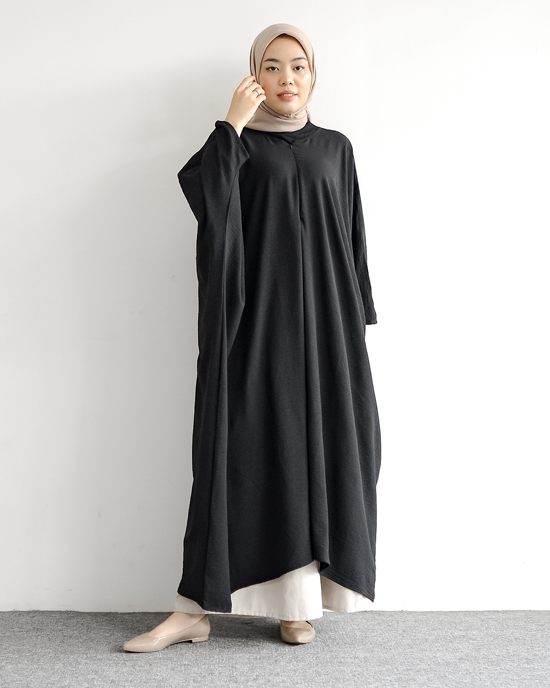 Halsha Abaya