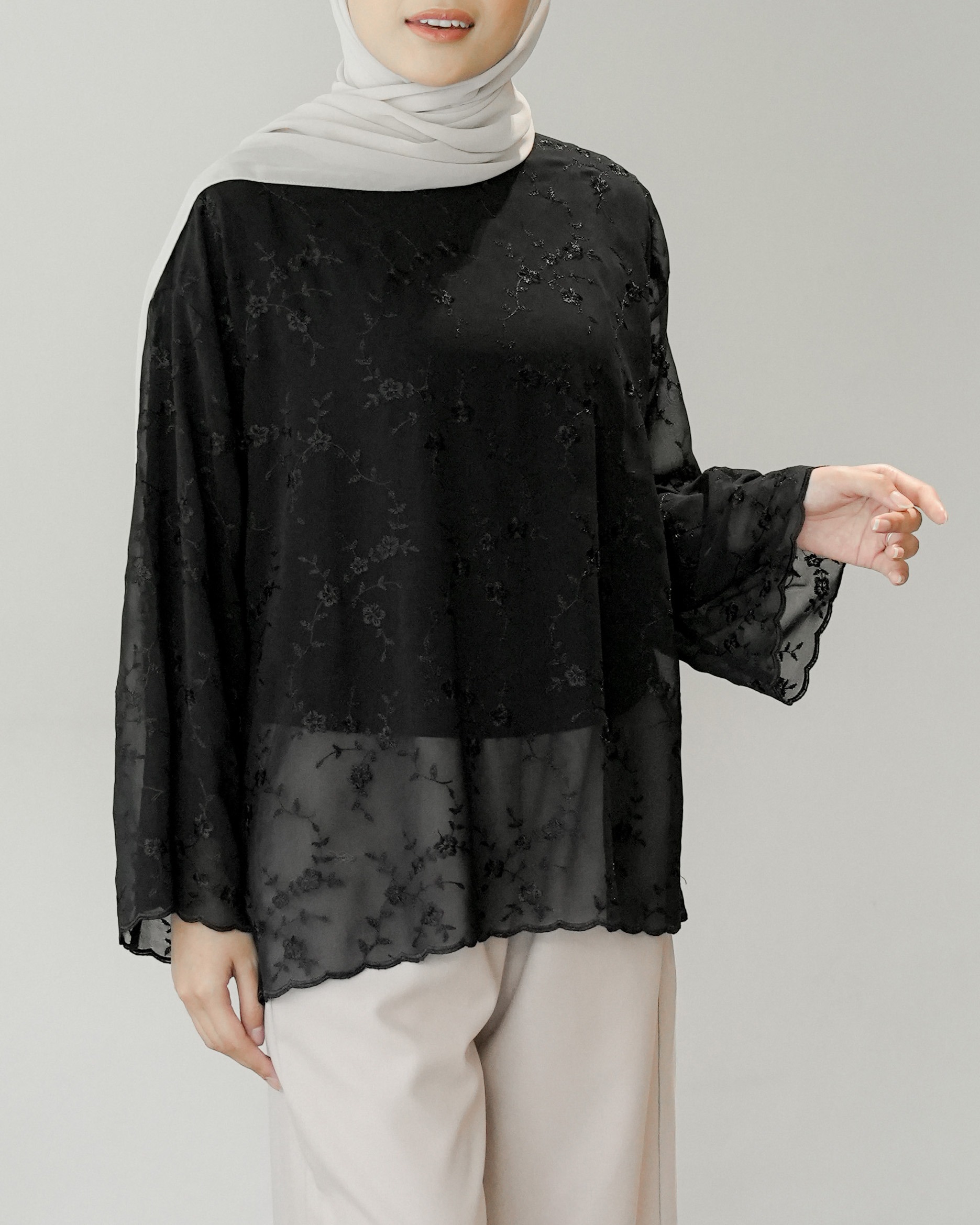 Runi Blouse