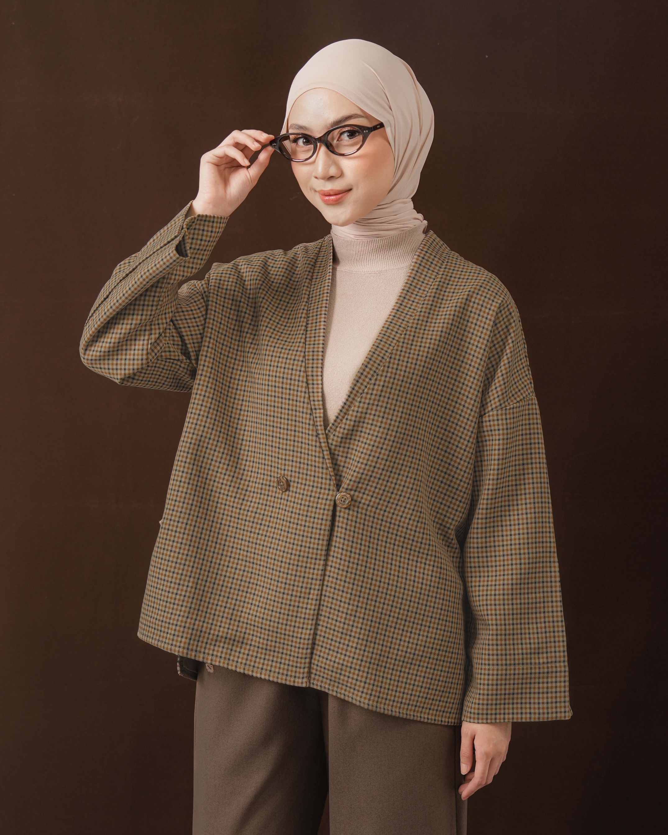 Ari Blazer - ROU Collection