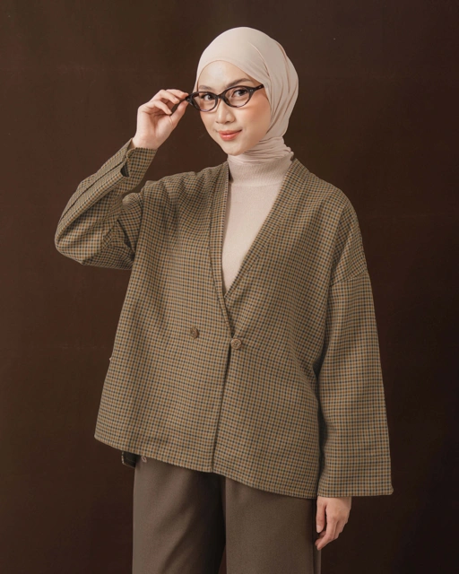 Ari Blazer - ROU Collection