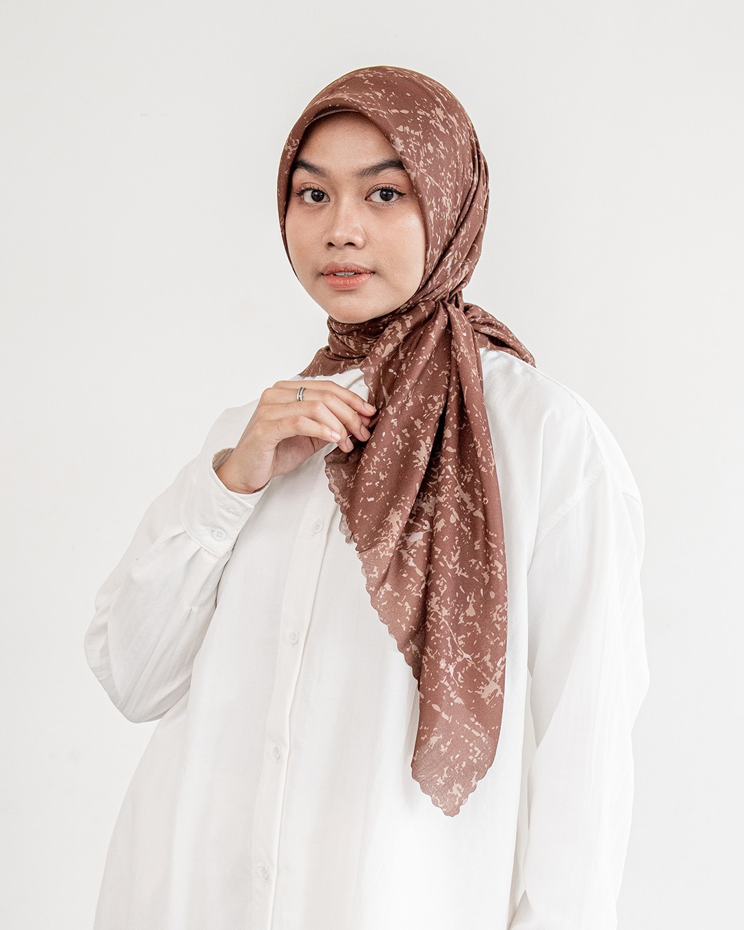 Cyra Scarf