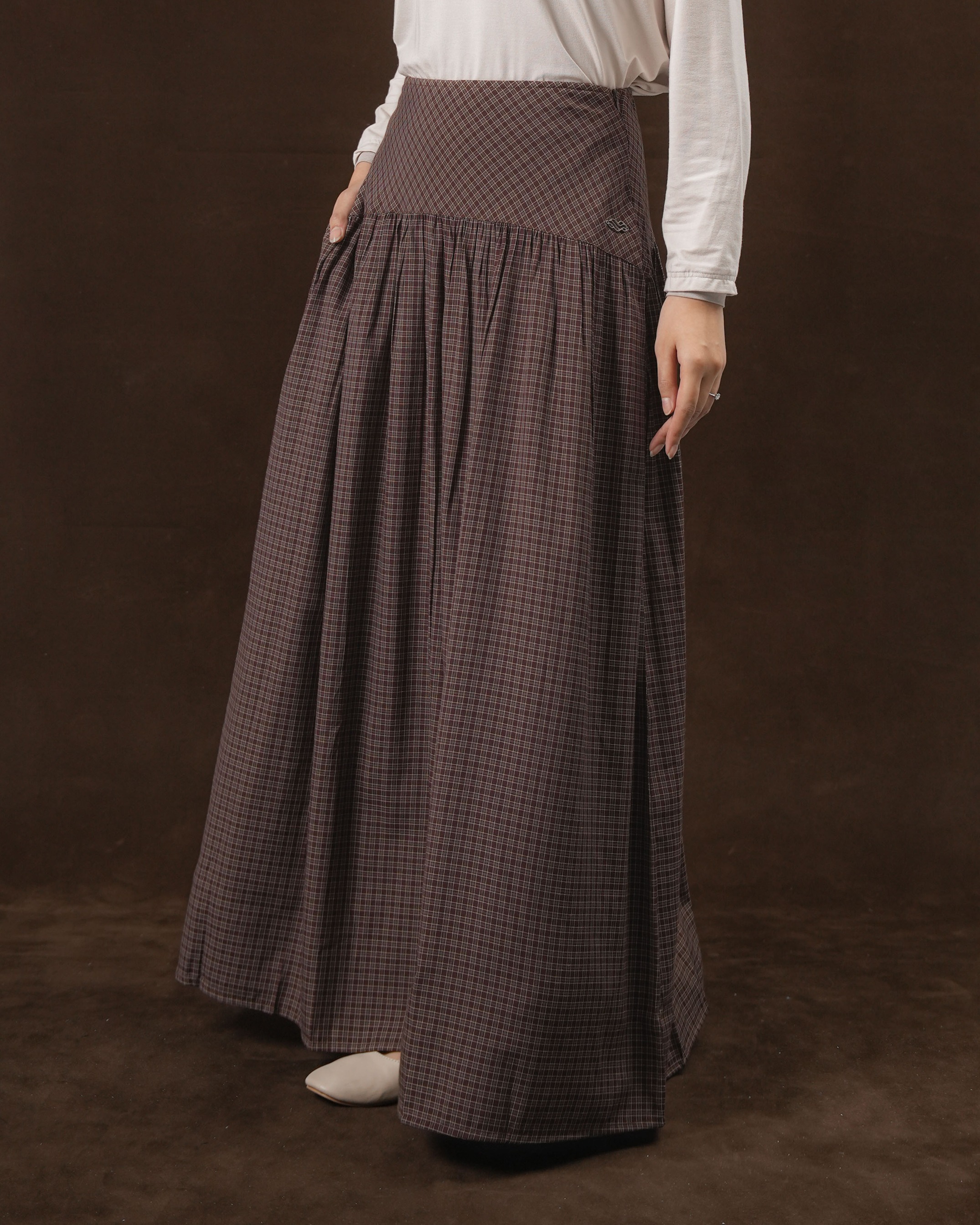 Jia Skirt - SOMEWHERE Collections
