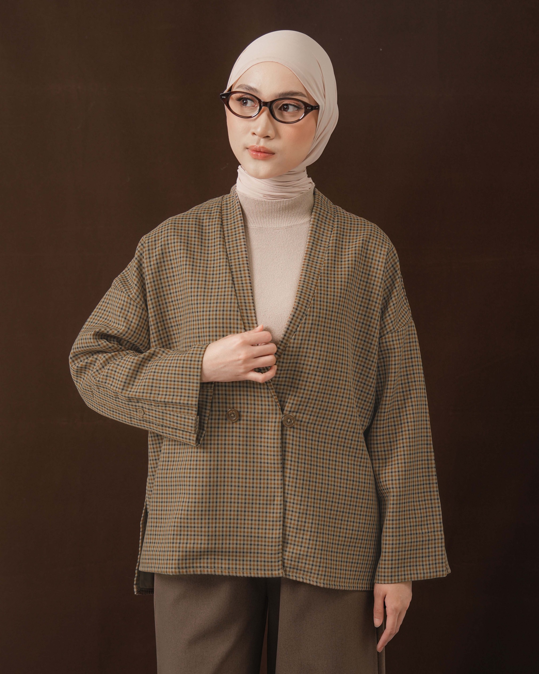 Ari Blazer - ROU Collection