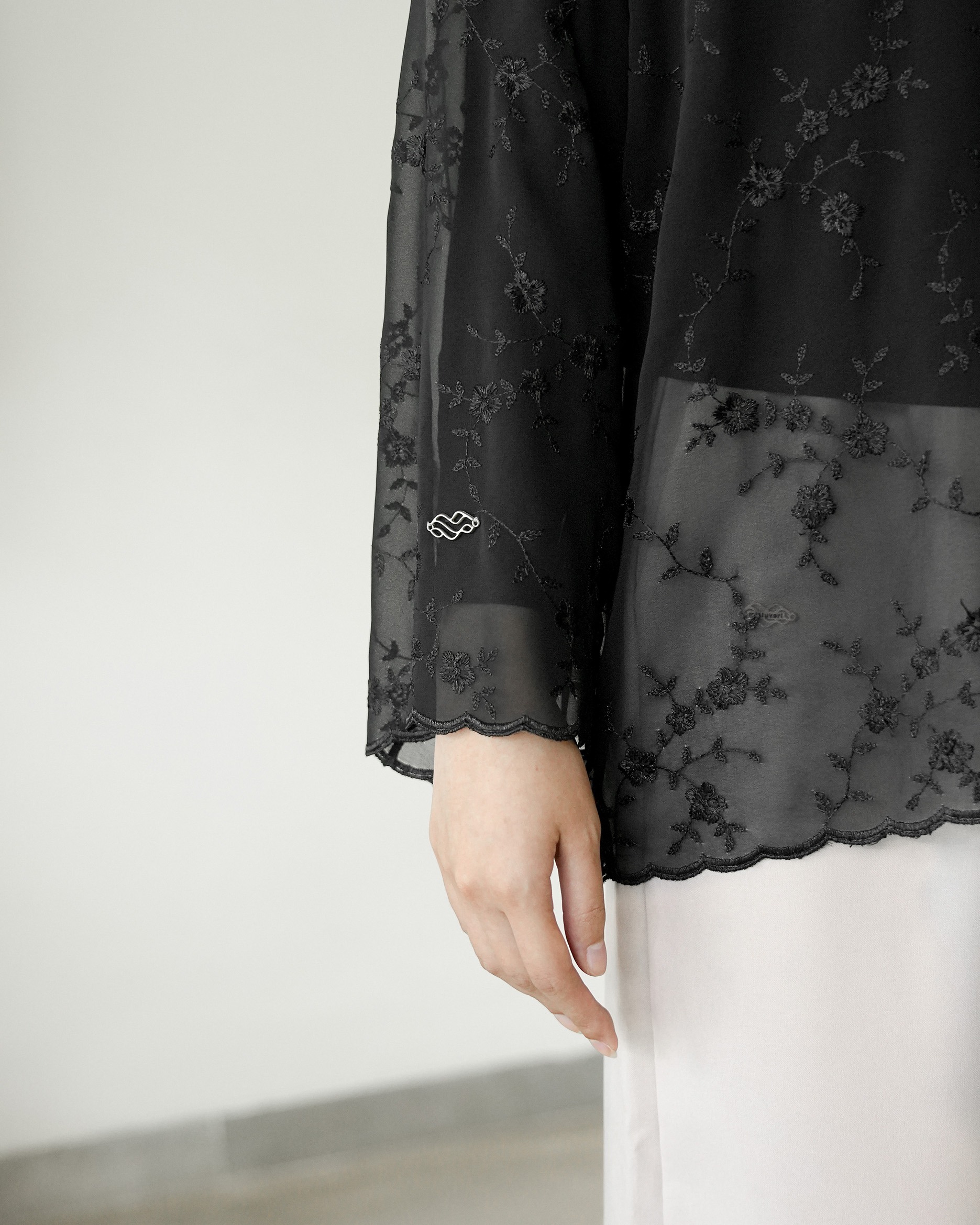 Runi Blouse