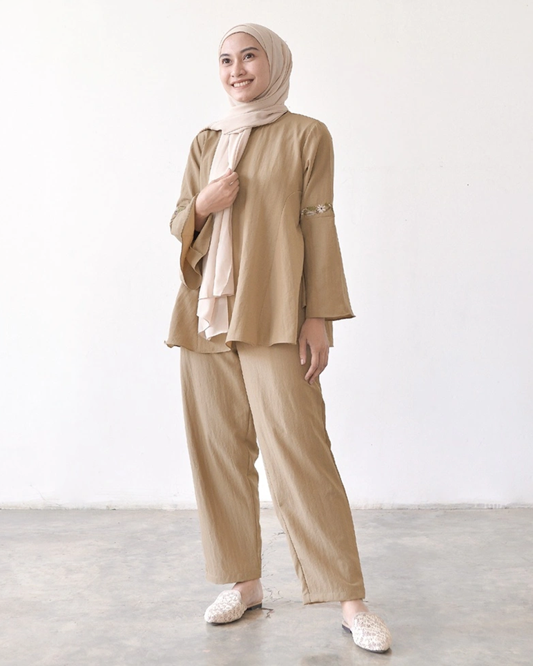 Hayya Blouse Oneset
