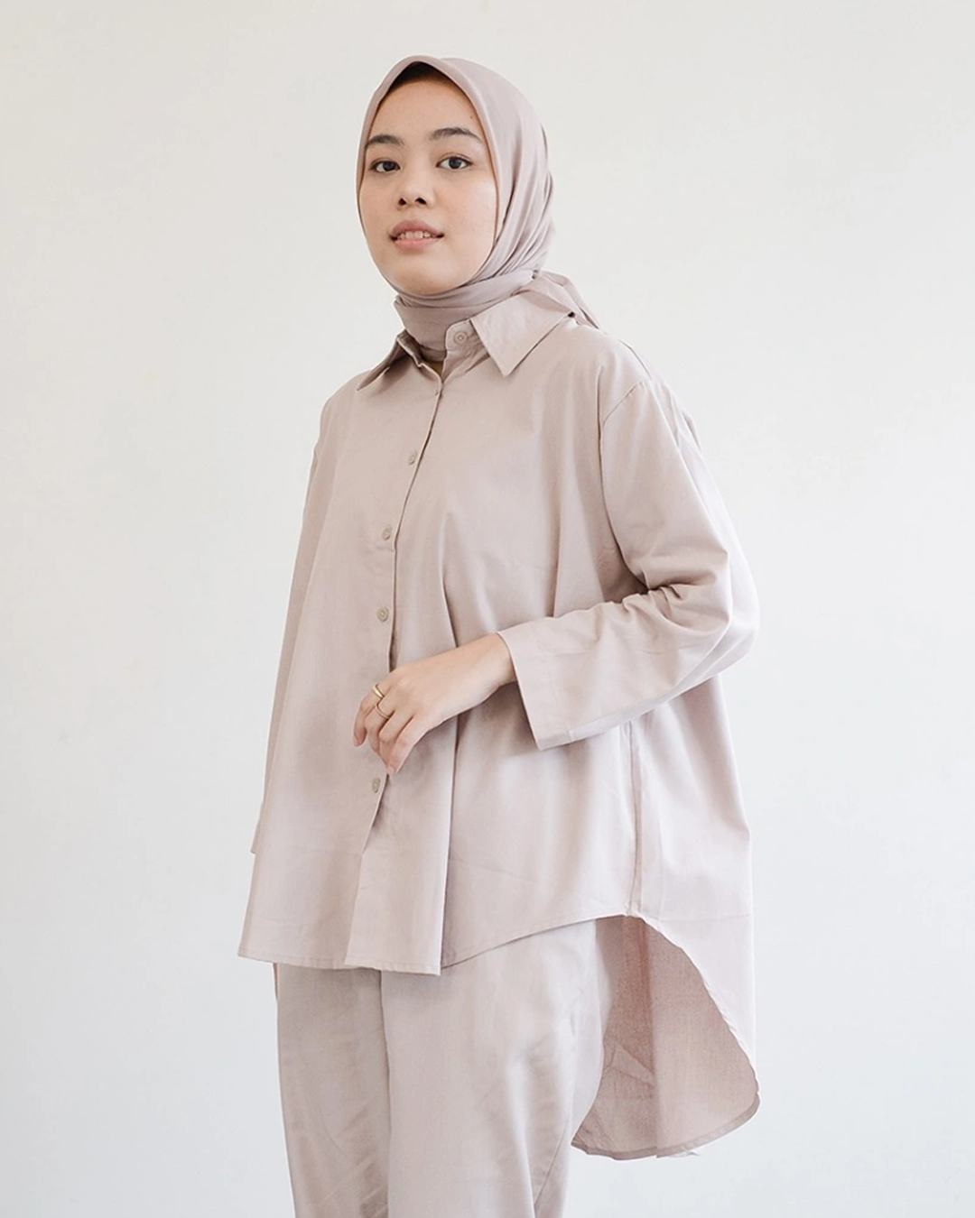 MISTYVORI | Shara Shirt Kemeja Wanita Oversize