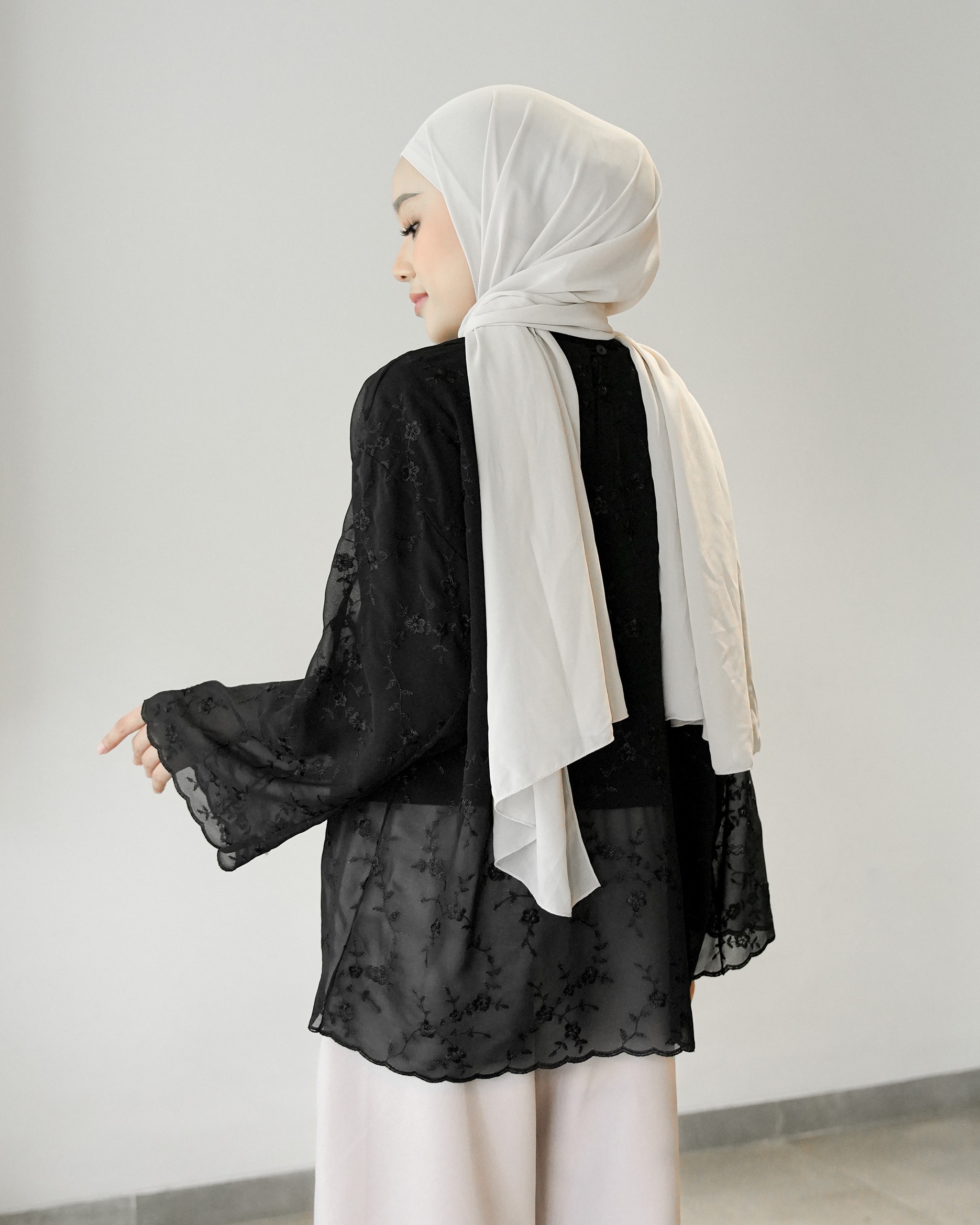 Runi Blouse