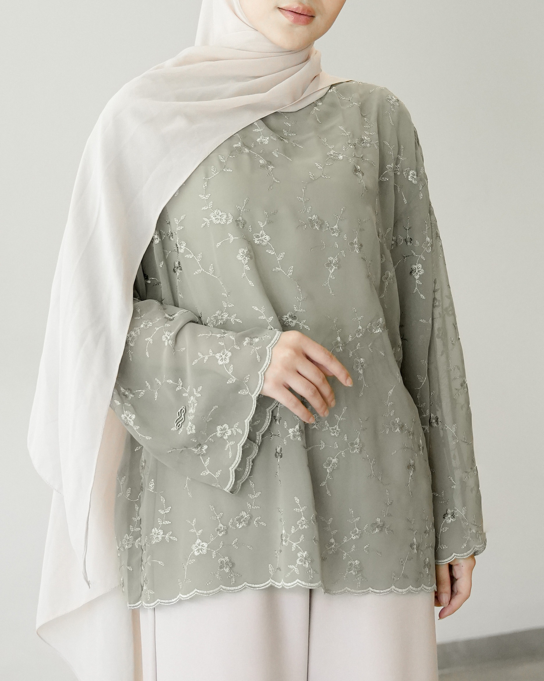 Runi Blouse