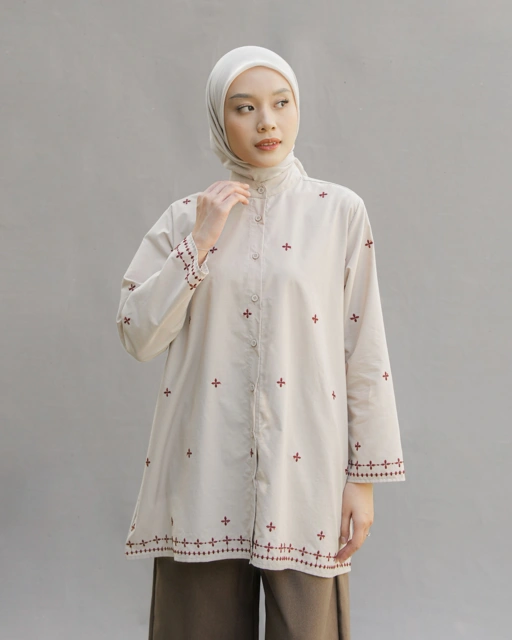 Meraih : Semai Tunik
