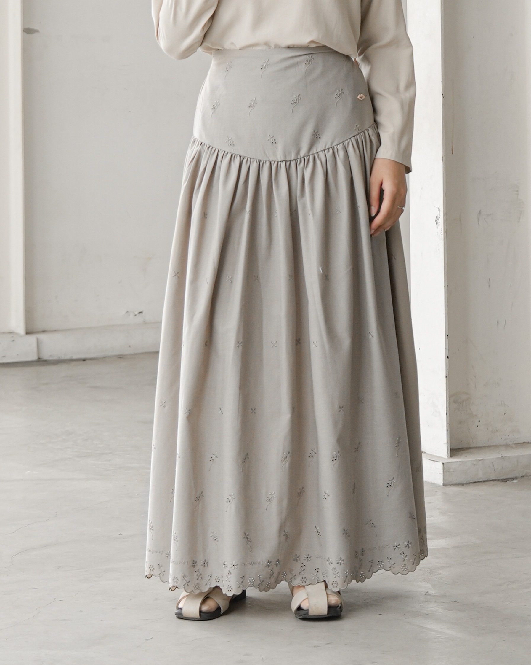 Melaka Skirt