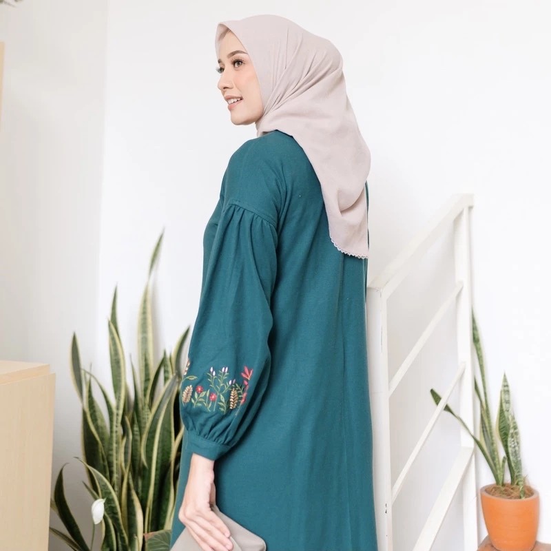 Kana Dress