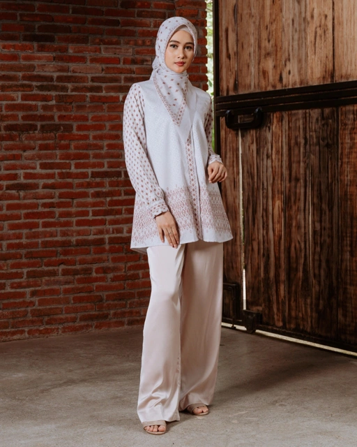 Image of Jenna Blouse - Almond