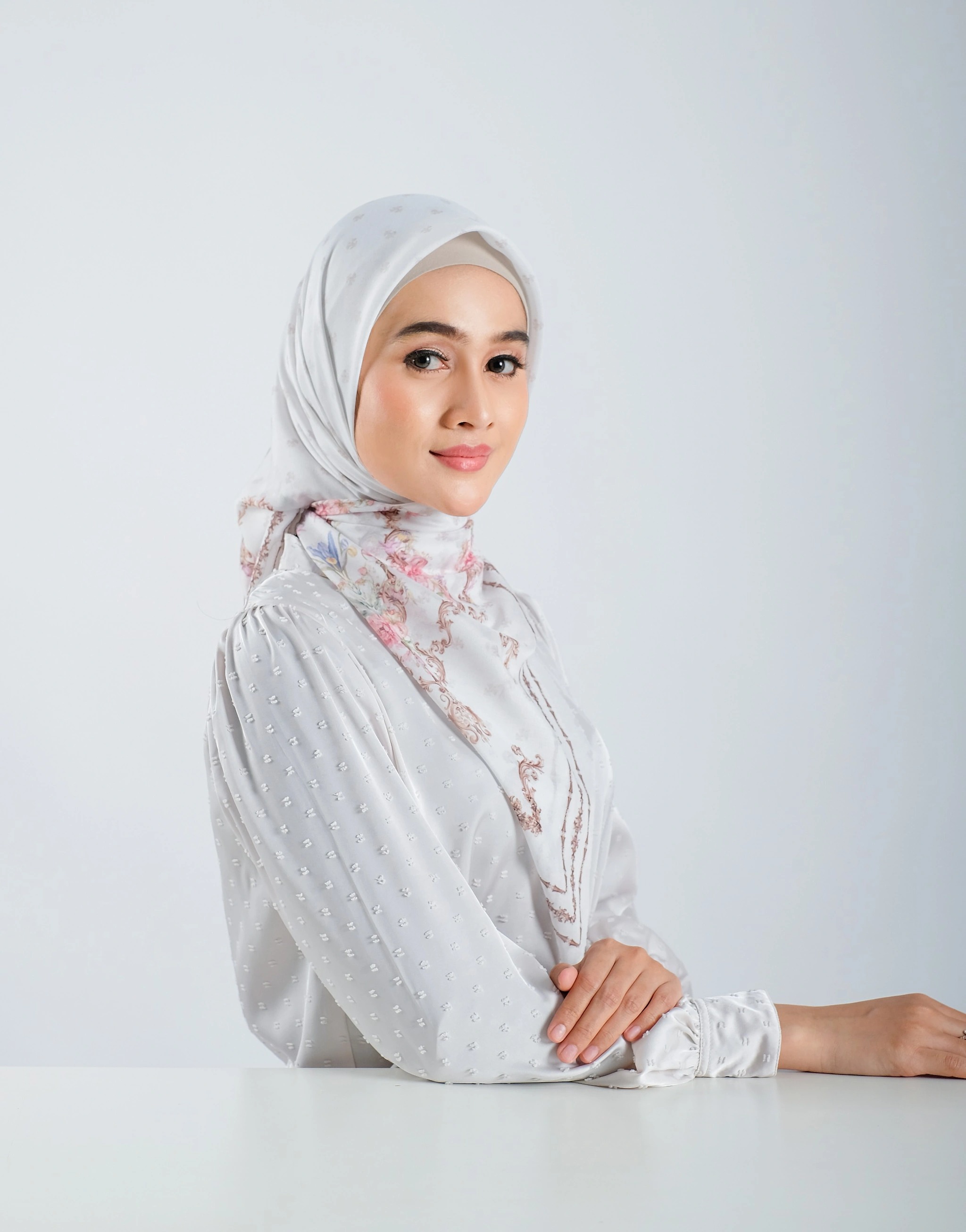 Puspa Scarf - Off White