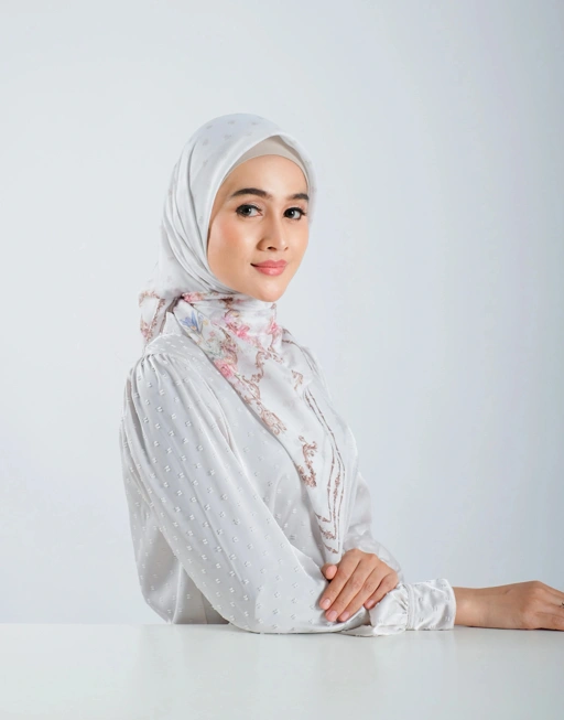 Image of Puspa Scarf - Off White