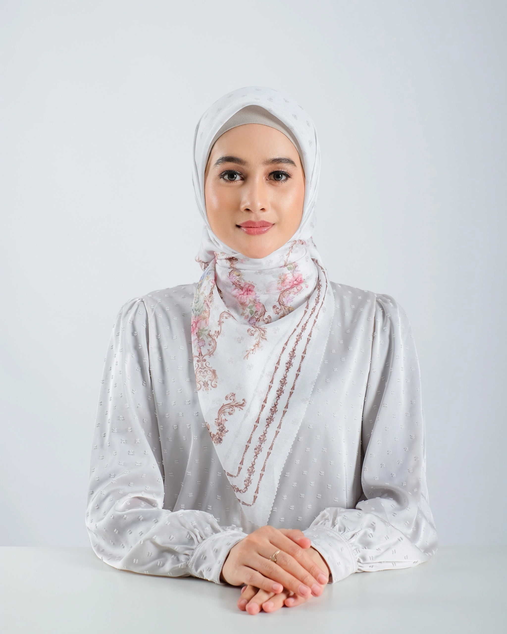 Puspa Scarf - Off White