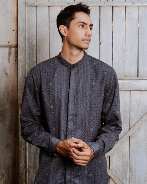 Image of Lukman Man Shirt - Black