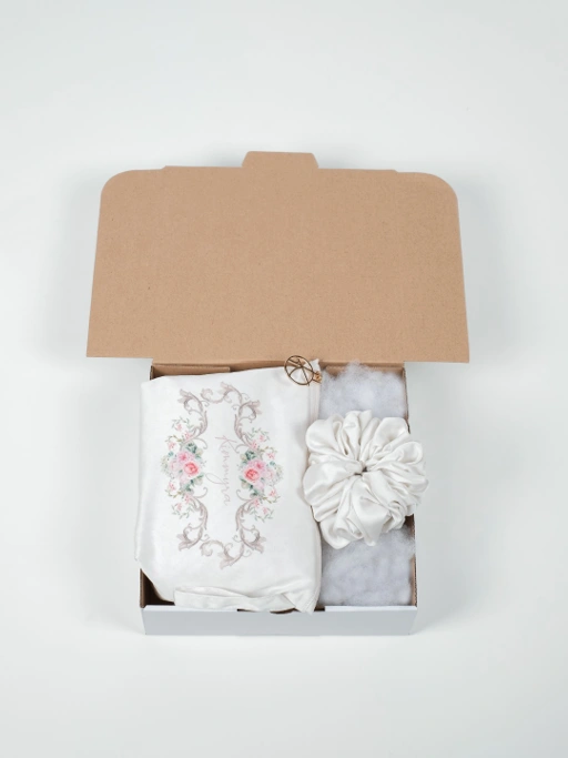 Image of Atiya White - Adult Prayer Robe