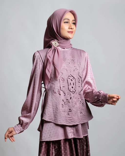 Image of Ellen Vest Mauve