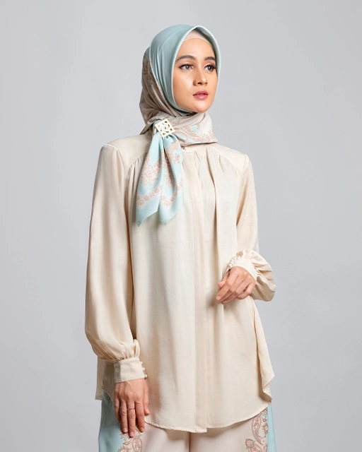 Image of Shofi Blouse Buttermilk